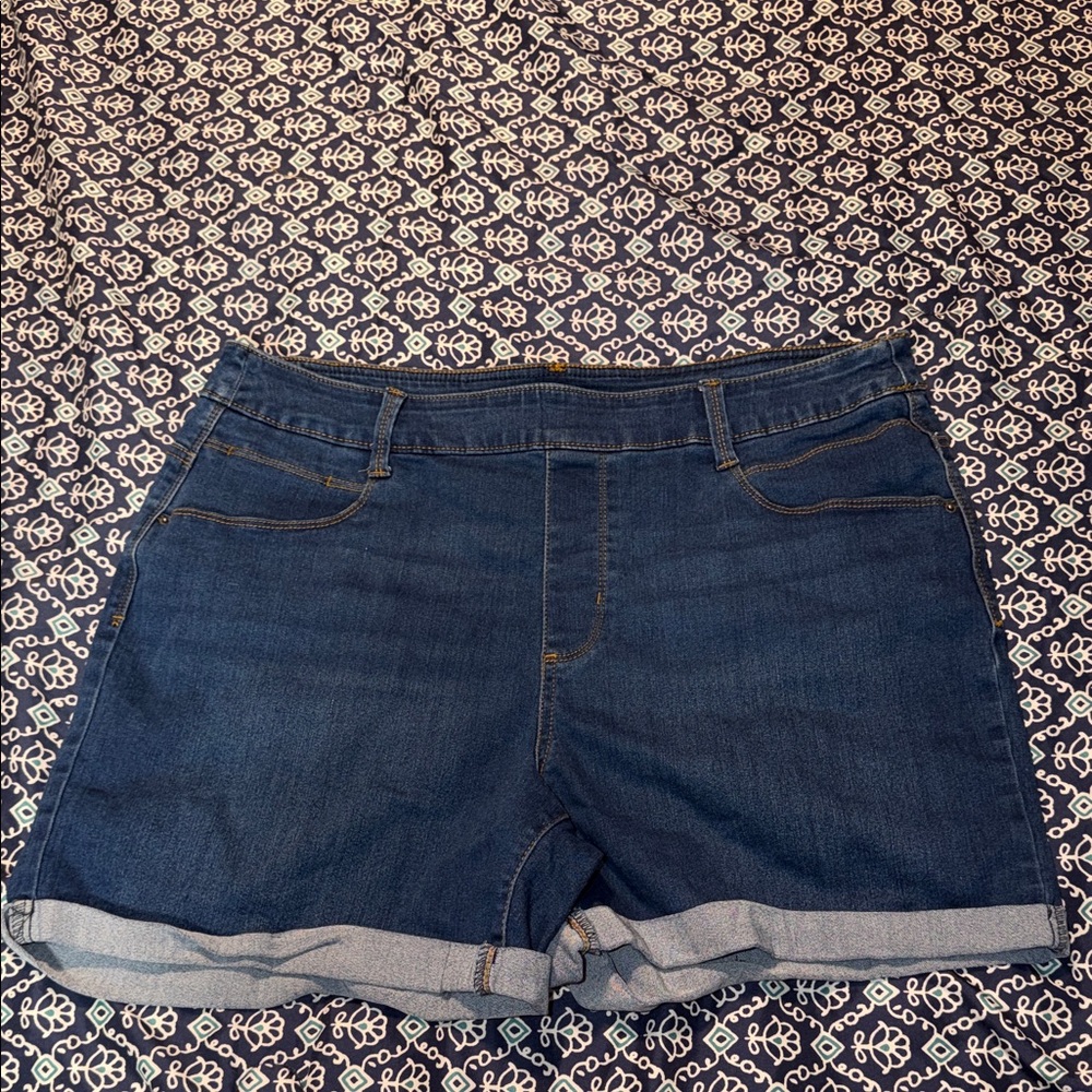 Time and Tru Dark Blue Roll-Cuff Denim Shorts